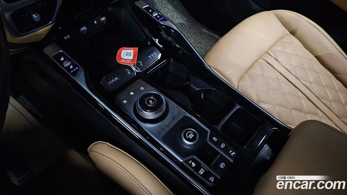 Kia Sorento — фото 9