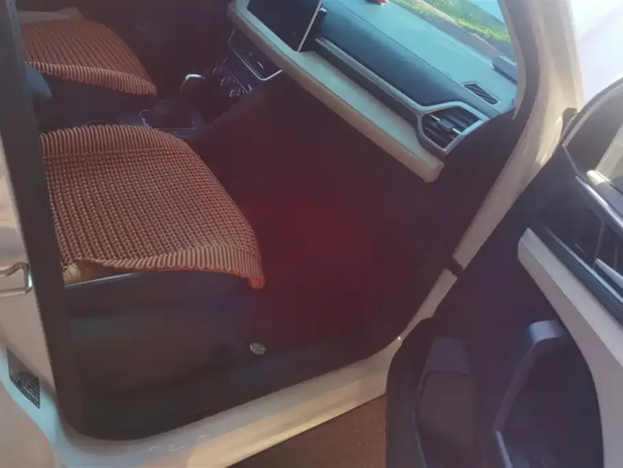 Volkswagen Tharu 2024 из CN, фото 8