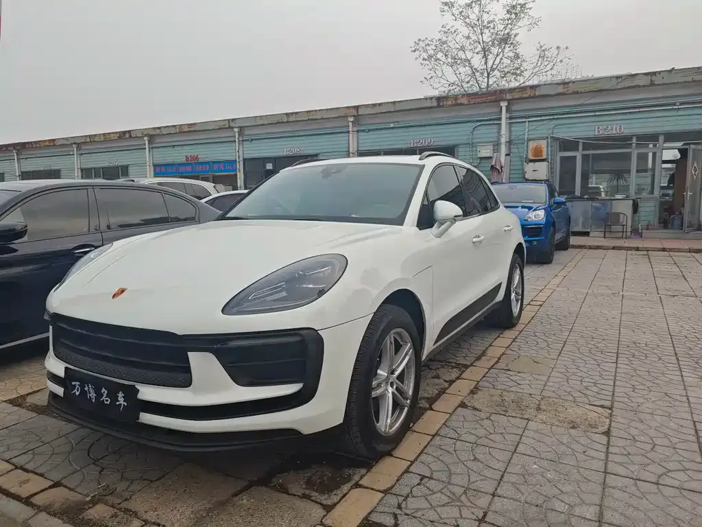 Porsche Macan — фото 1