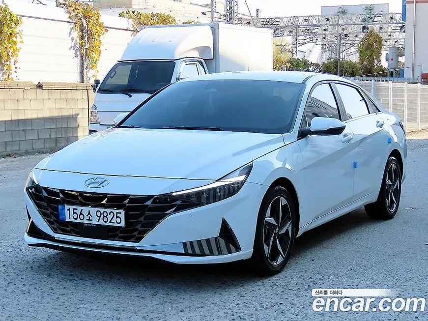 Hyundai AVANTE — фото 2