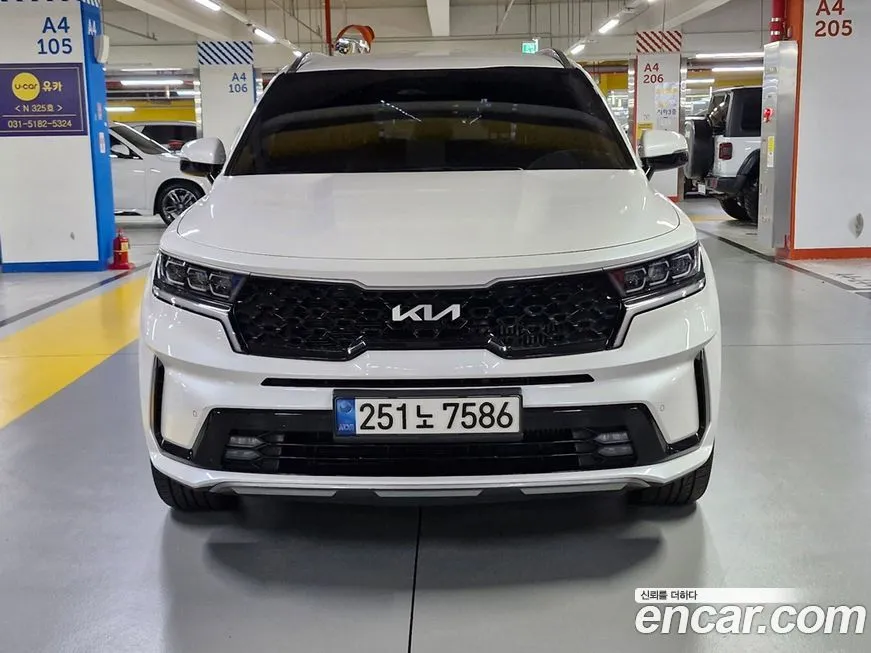 Kia Sorento — фото 1