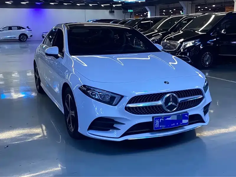 Mercedes-Benz A-Class 2023 из CN, фото 1