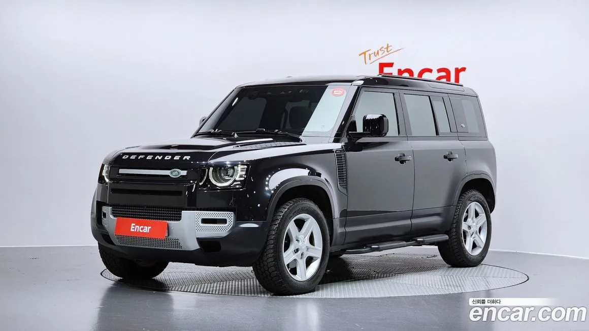Land Rover Defender — фото 1