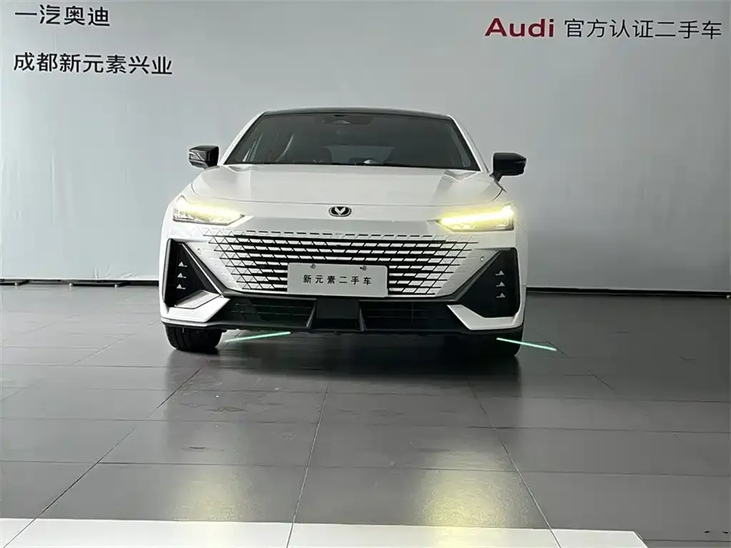 Changan UNI-V 2023 из CN, фото 2