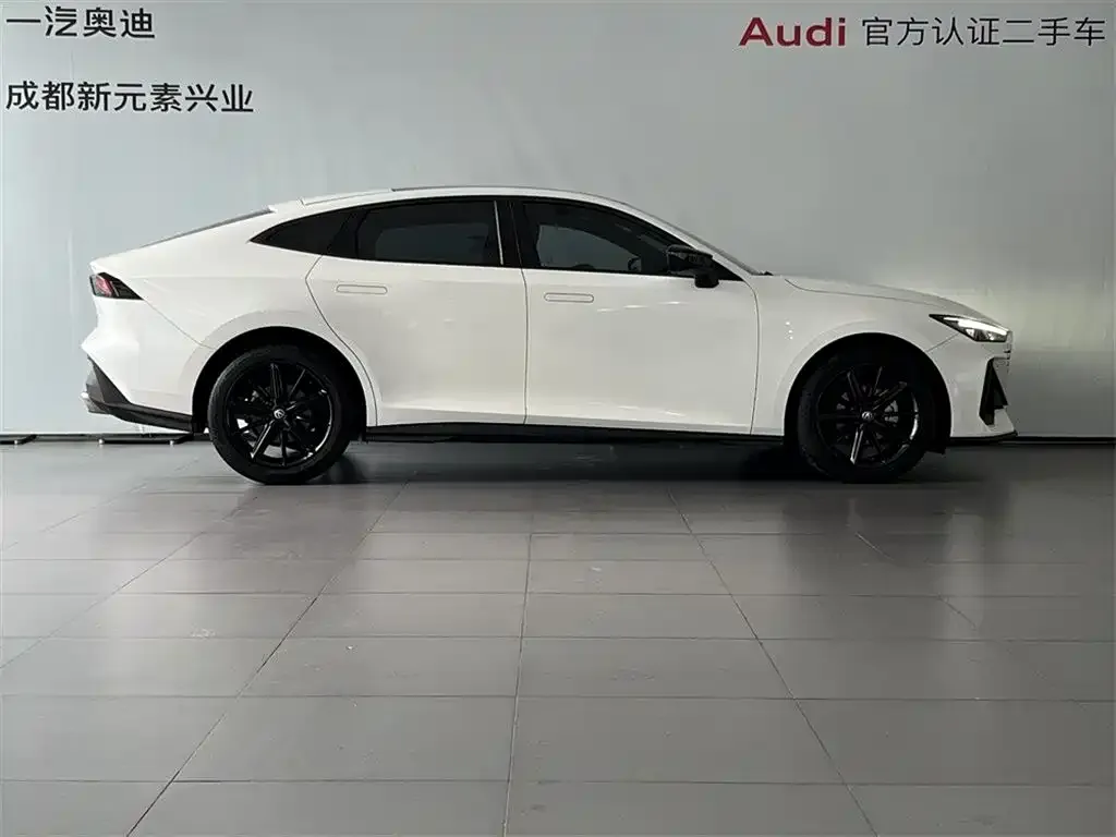 Changan UNI-V 2023 из CN, фото 3