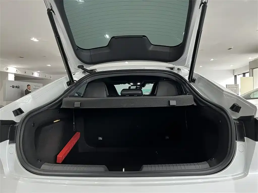 Changan UNI-V 2023 из CN, фото 9