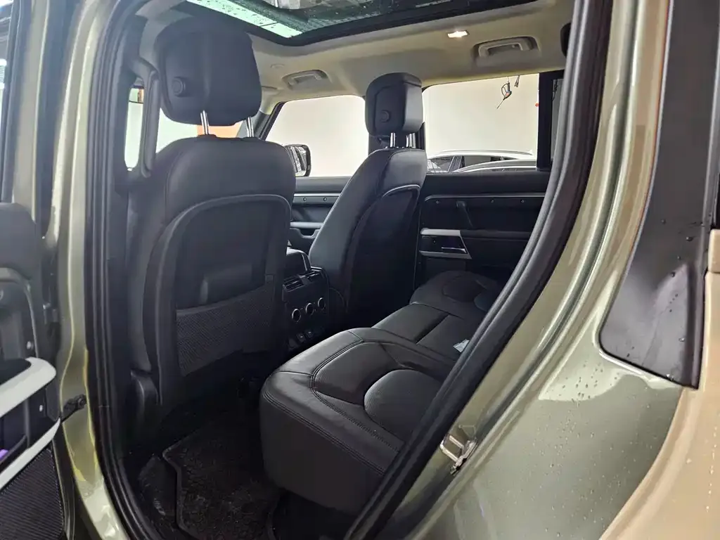 Land Rover Defender — фото 5