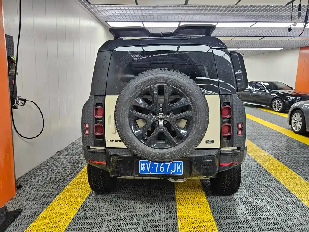 Land Rover Defender — фото 9