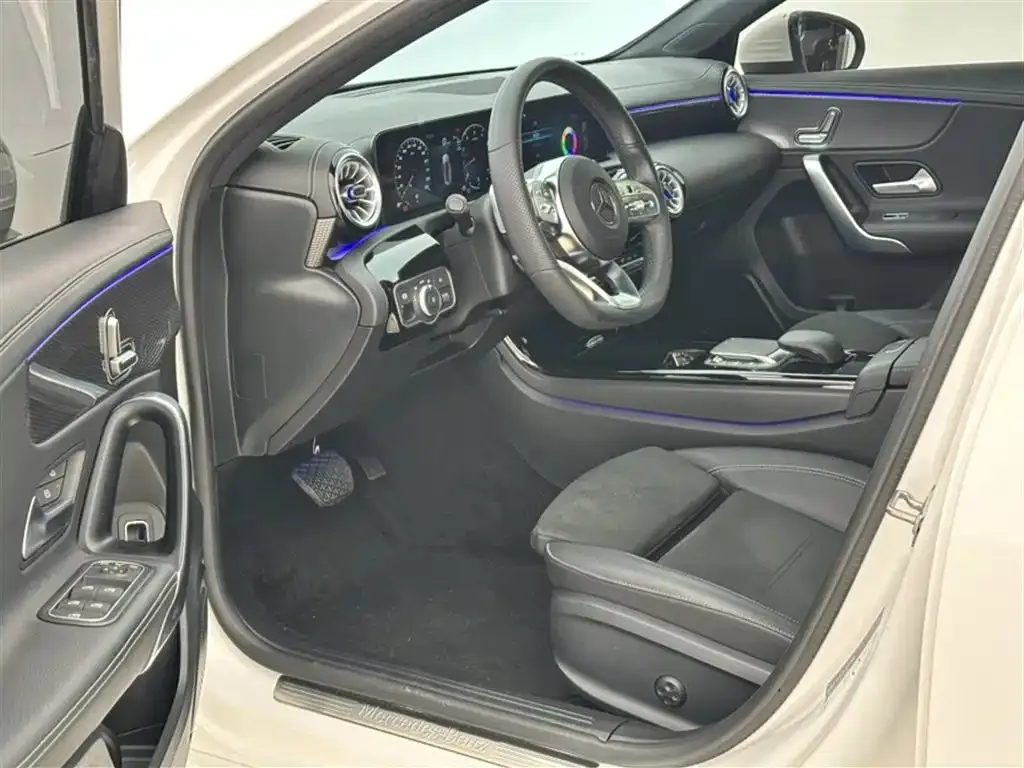 Mercedes-Benz A-Class 2022 из CN, фото 6