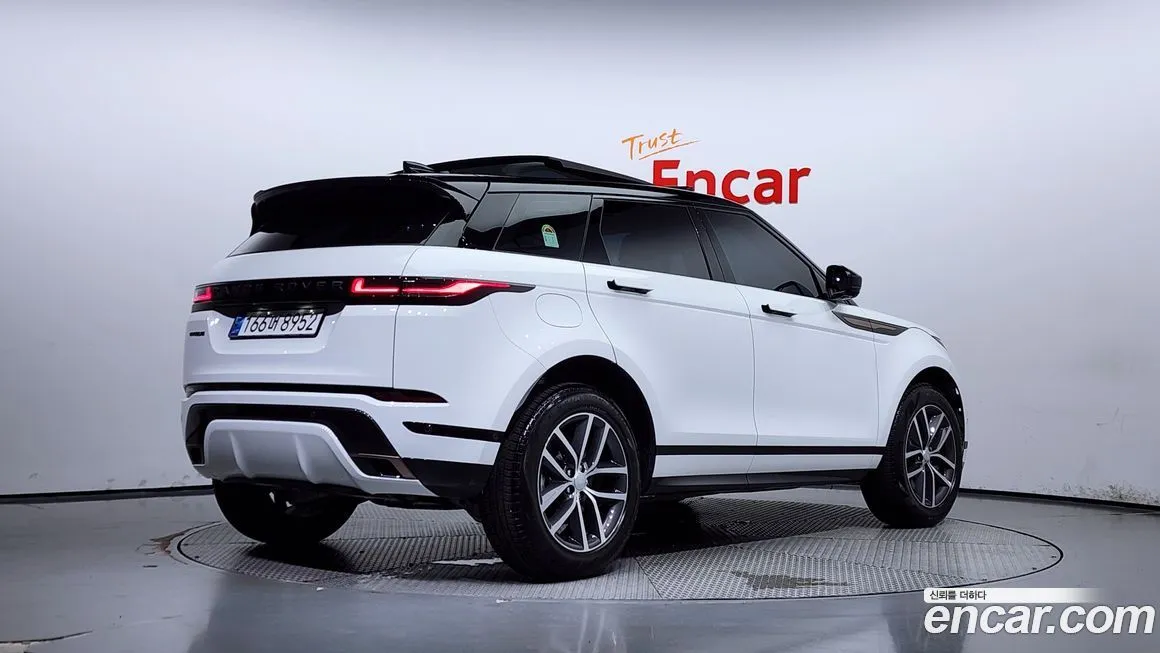 Land Rover Range Rover Evoque — фото 2