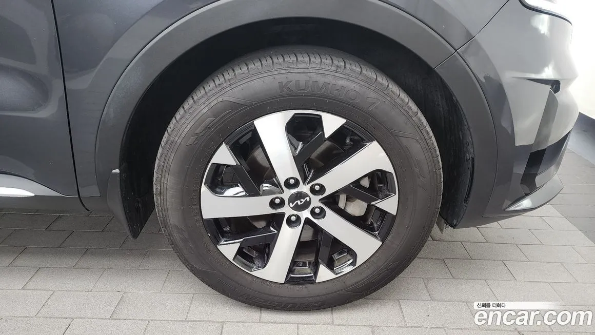 Kia Sorento — фото 5