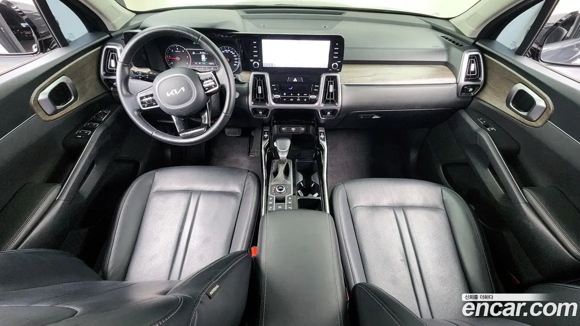 Kia Sorento — фото 7