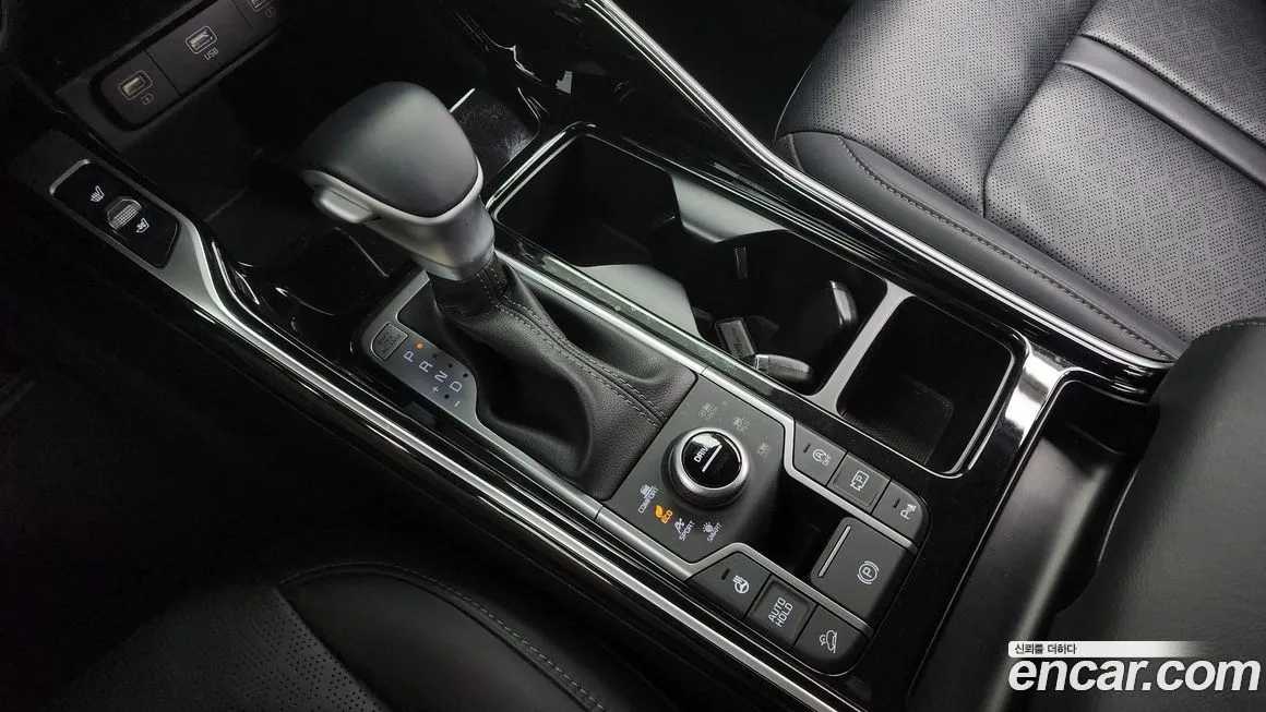 Kia Sorento — фото 9