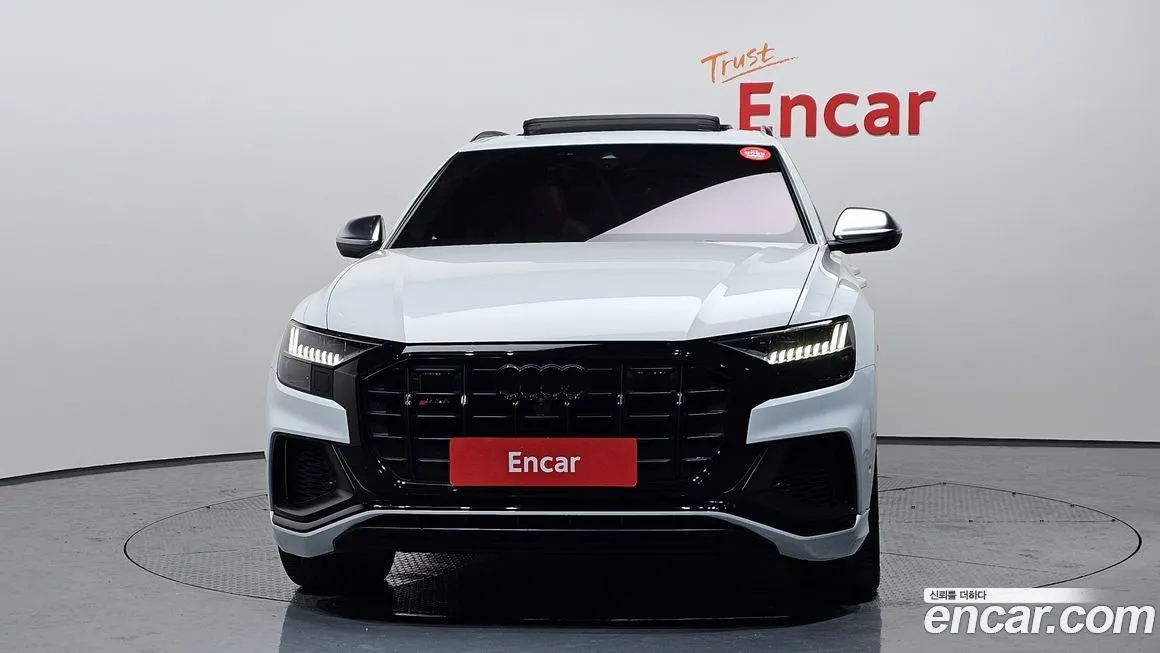 Audi SQ8 2021 из KR, фото 3