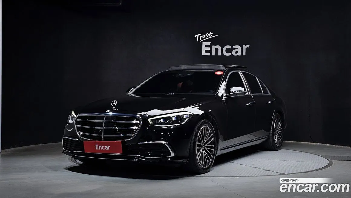 Mercedes-Benz S-Class — фото 1