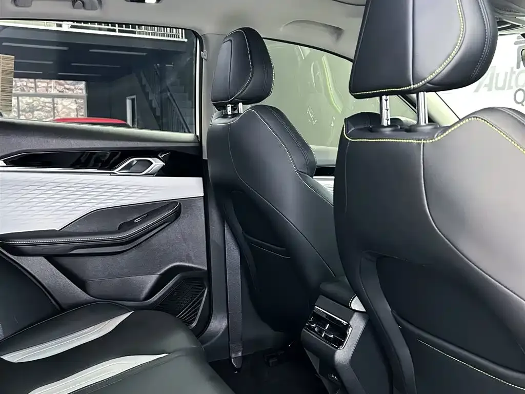 Geely Binyue 2023 из CN, фото 9