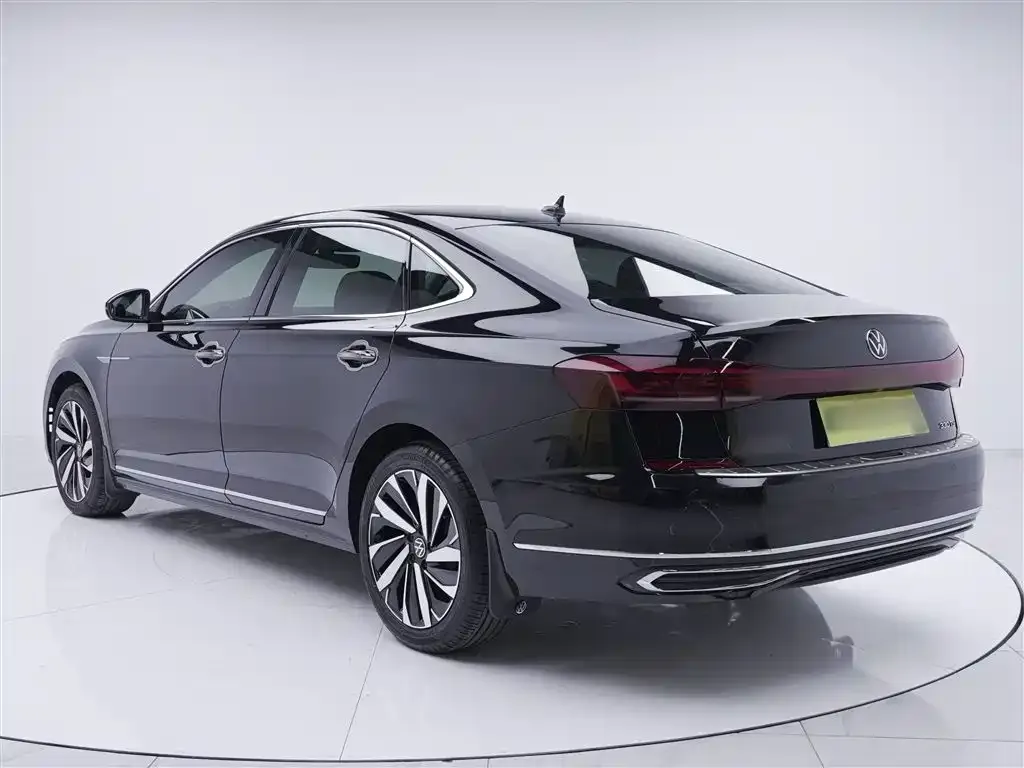 Volkswagen Passat 2024 из CN, фото 7
