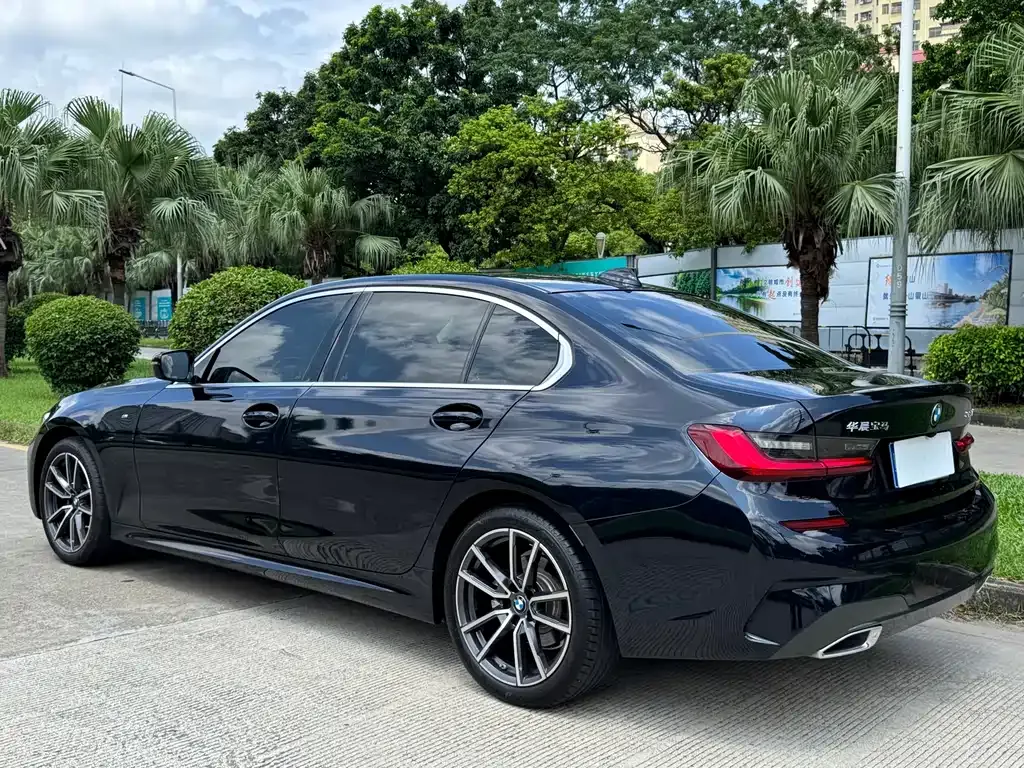 BMW 3 Series 2022 из CN, фото 6