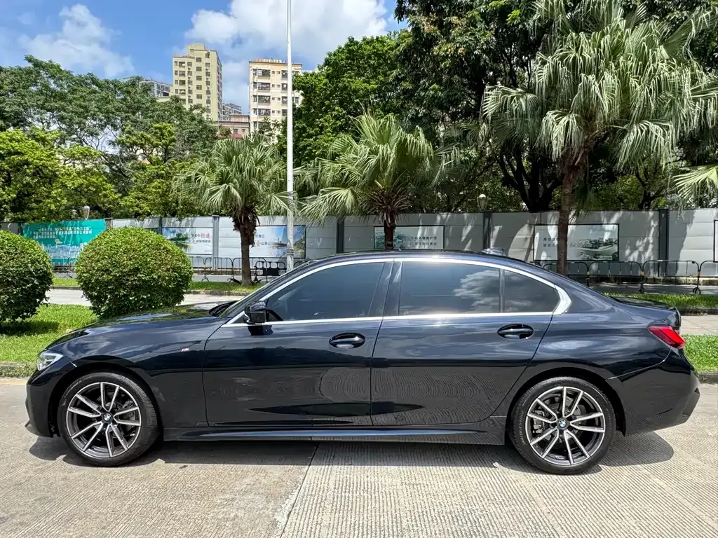 BMW 3 Series 2022 из CN, фото 7