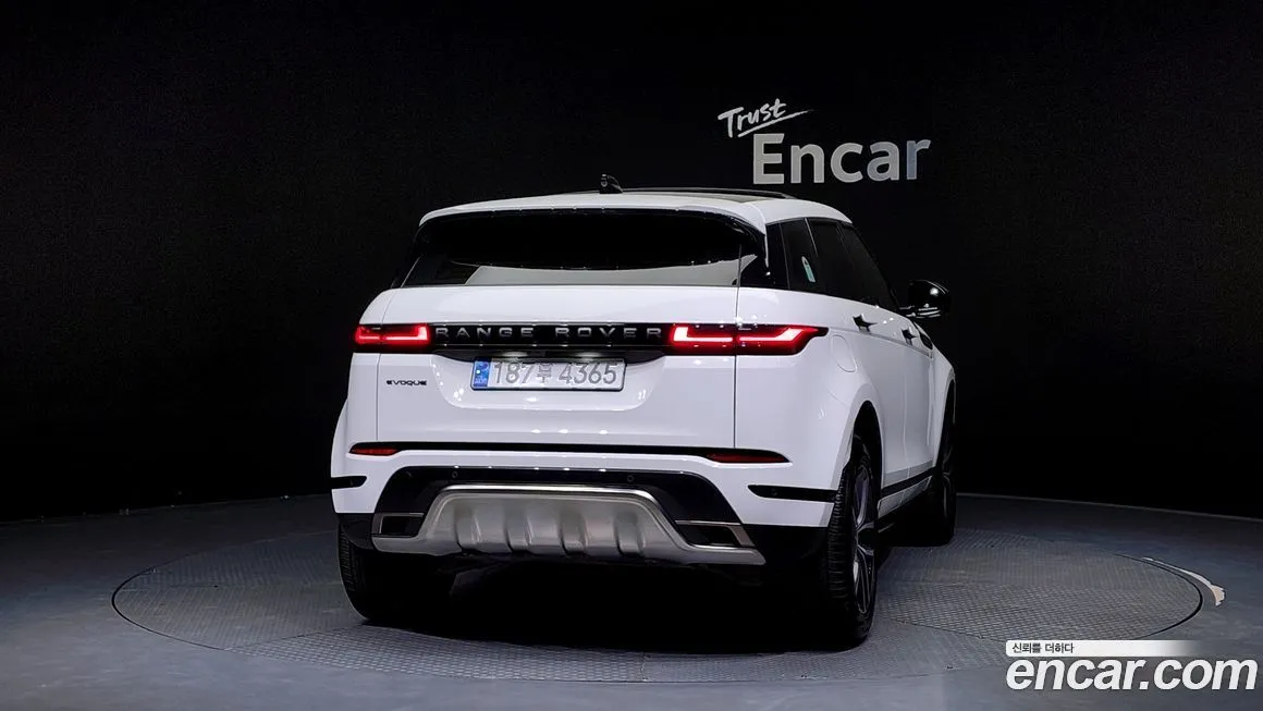 Land Rover Range Rover Evoque 2024 из KR, фото 4