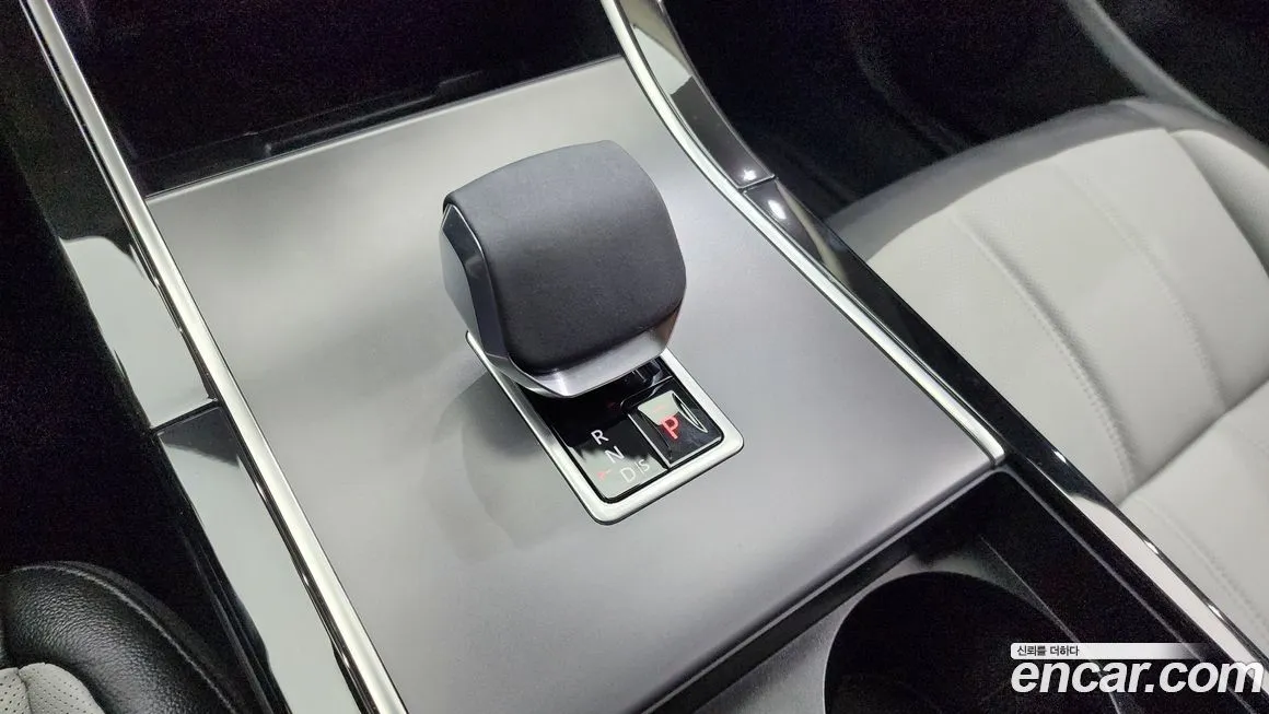 Land Rover Range Rover Evoque 2024 из KR, фото 9
