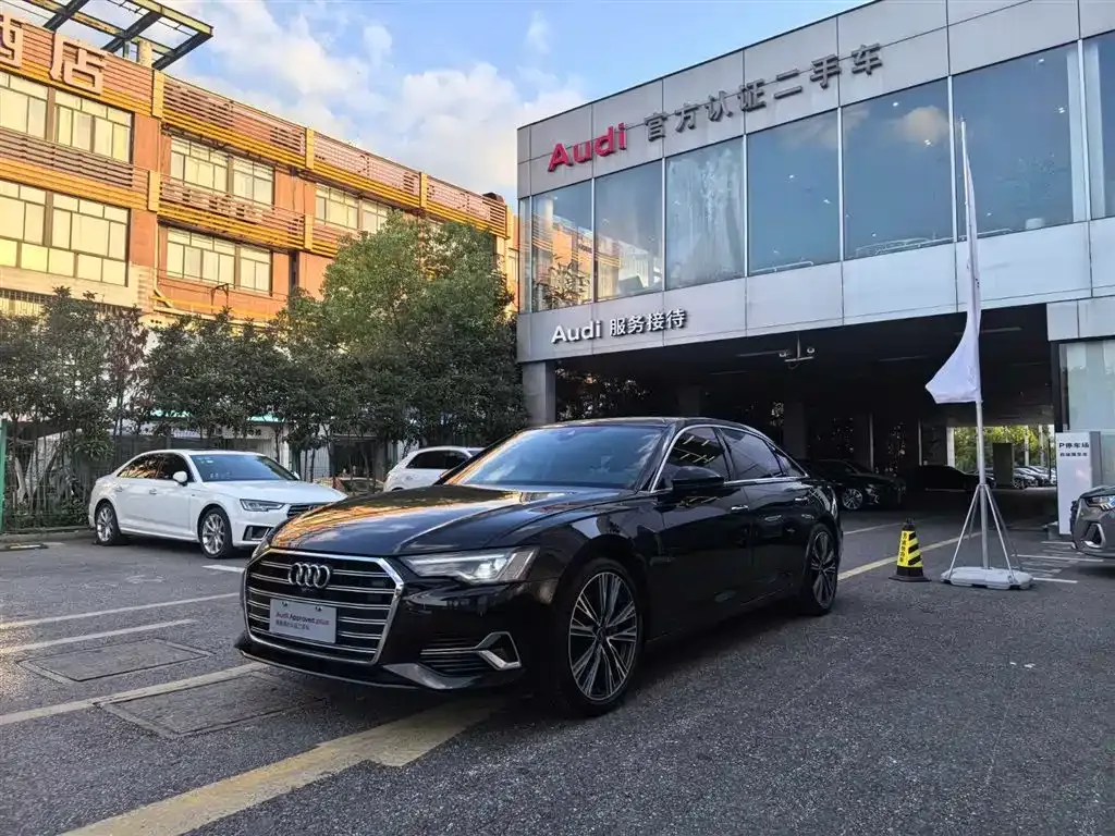 Audi A6L 2023 из CN, фото 1