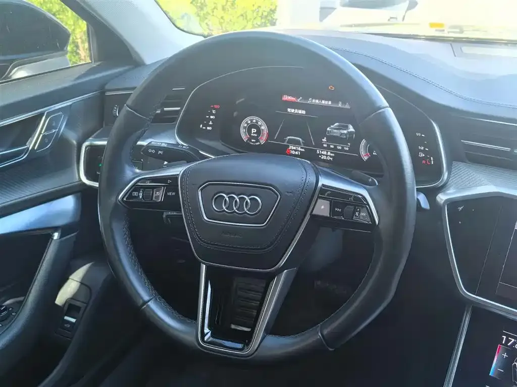 Audi A6L 2023 из CN, фото 10