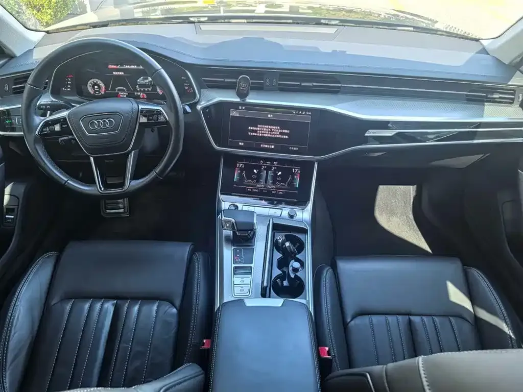 Audi A6L 2023 из CN, фото 9
