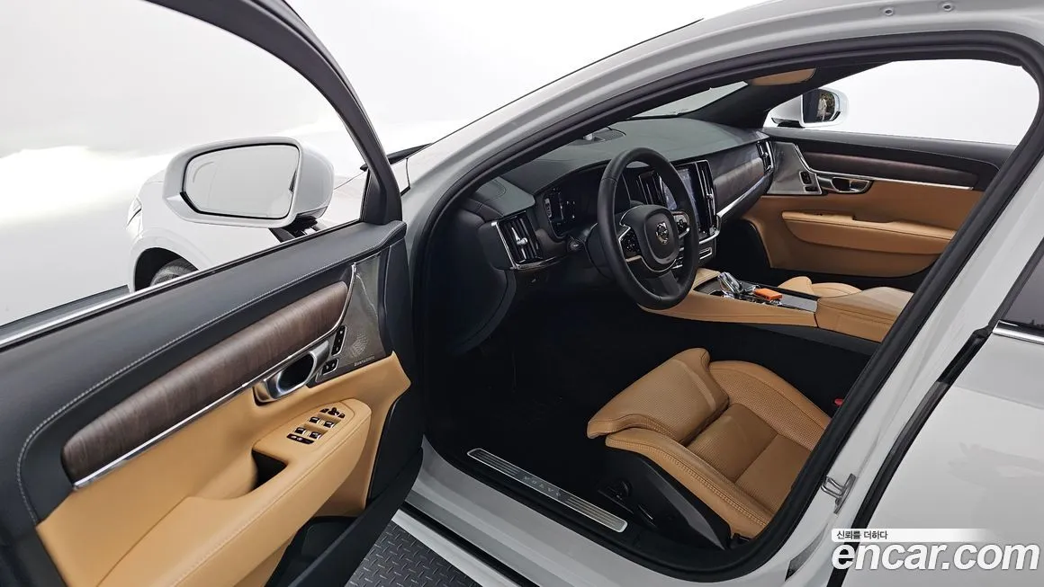 Volvo S90 — фото 10