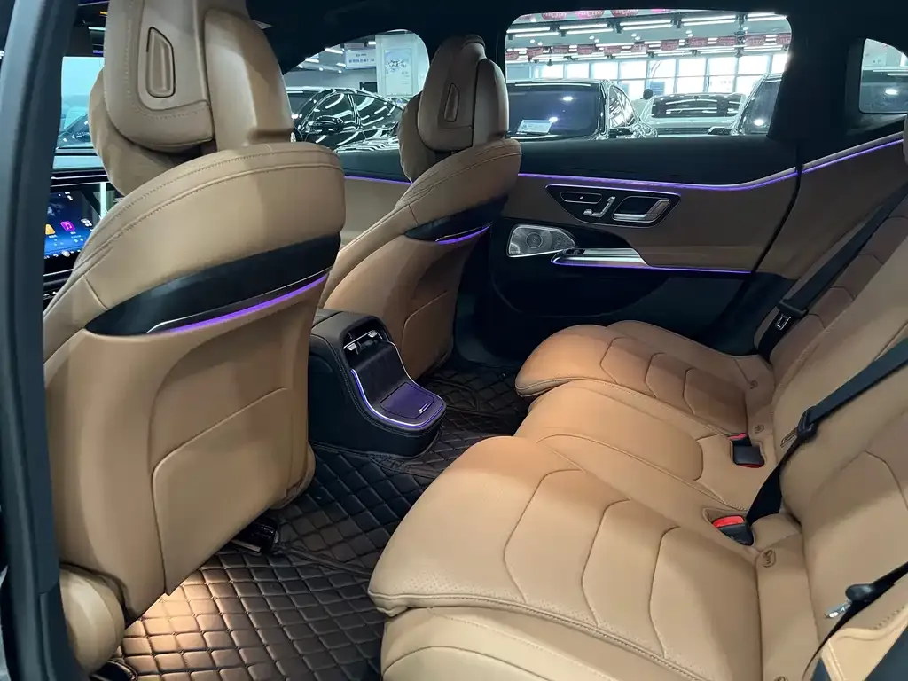Mercedes-Benz E-Class 2024 из CN, фото 5
