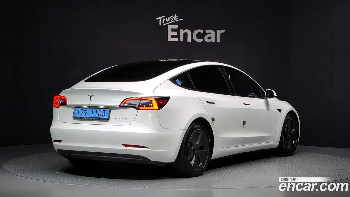 Tesla Model 3 2022 из KR, фото 2