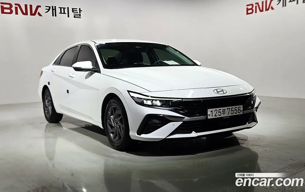 Hyundai AVANTE — фото 3