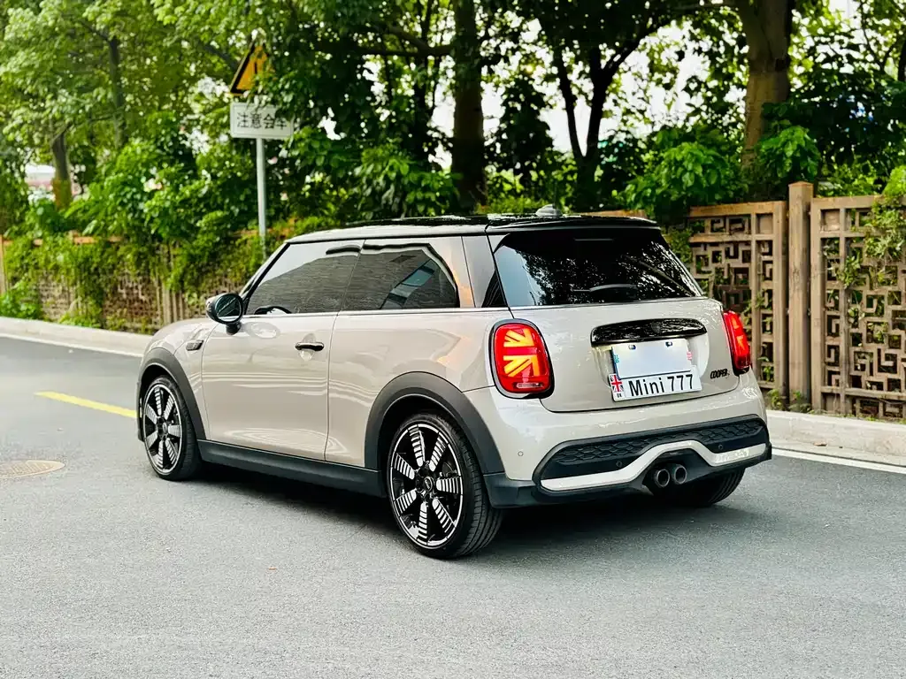 MINI Cooper (3-door) 2023 из CN, фото 4