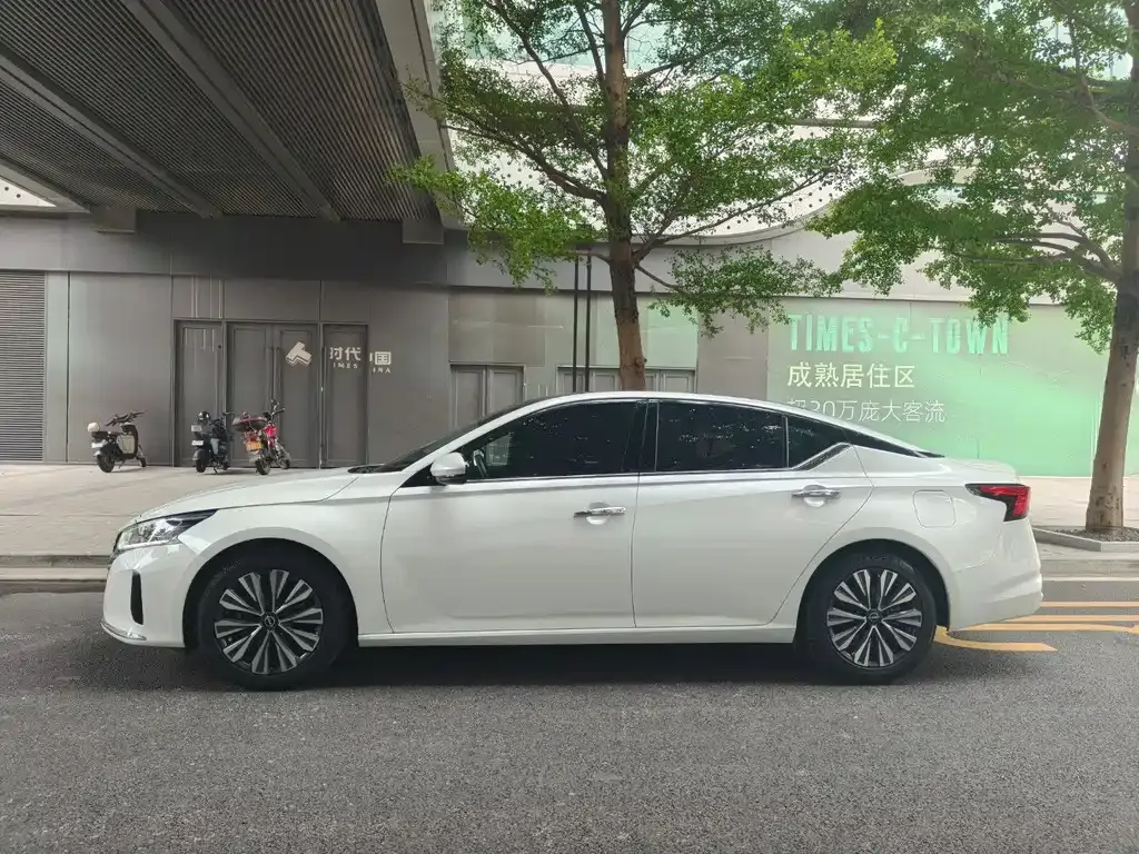 Nissan Teana 2023 из CN, фото 7