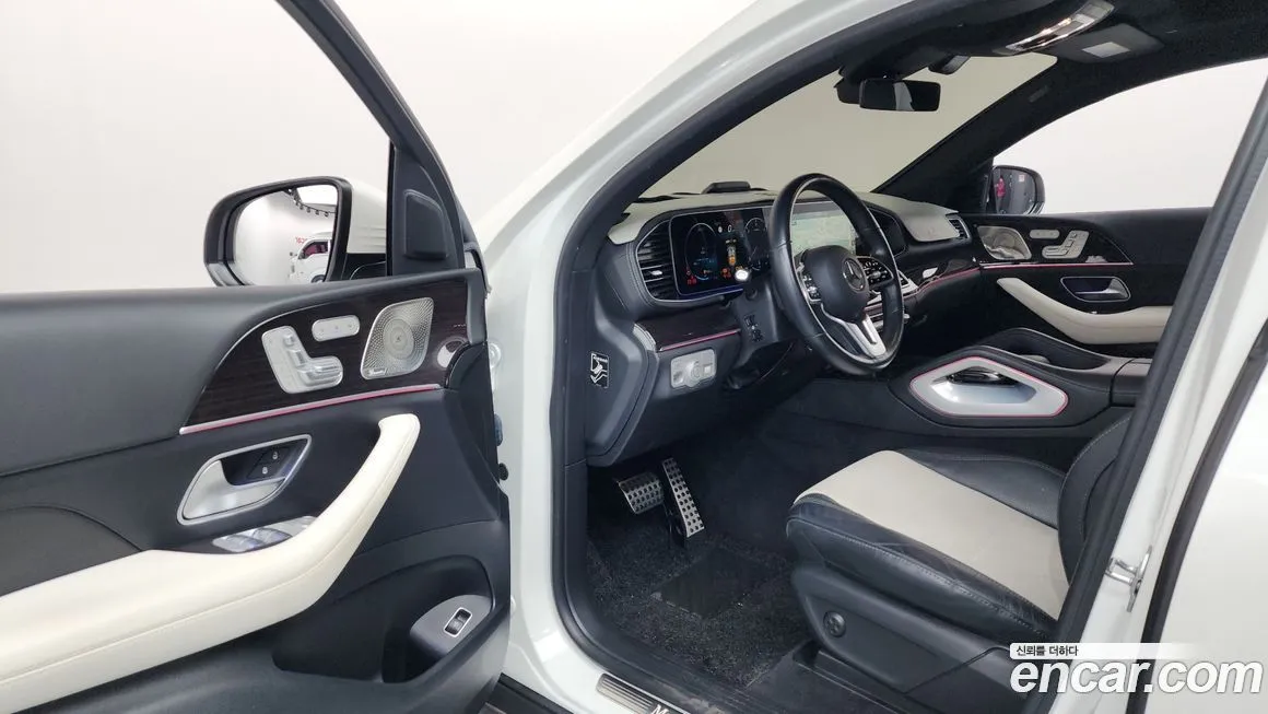 Mercedes-Benz GLE-Class — фото 10