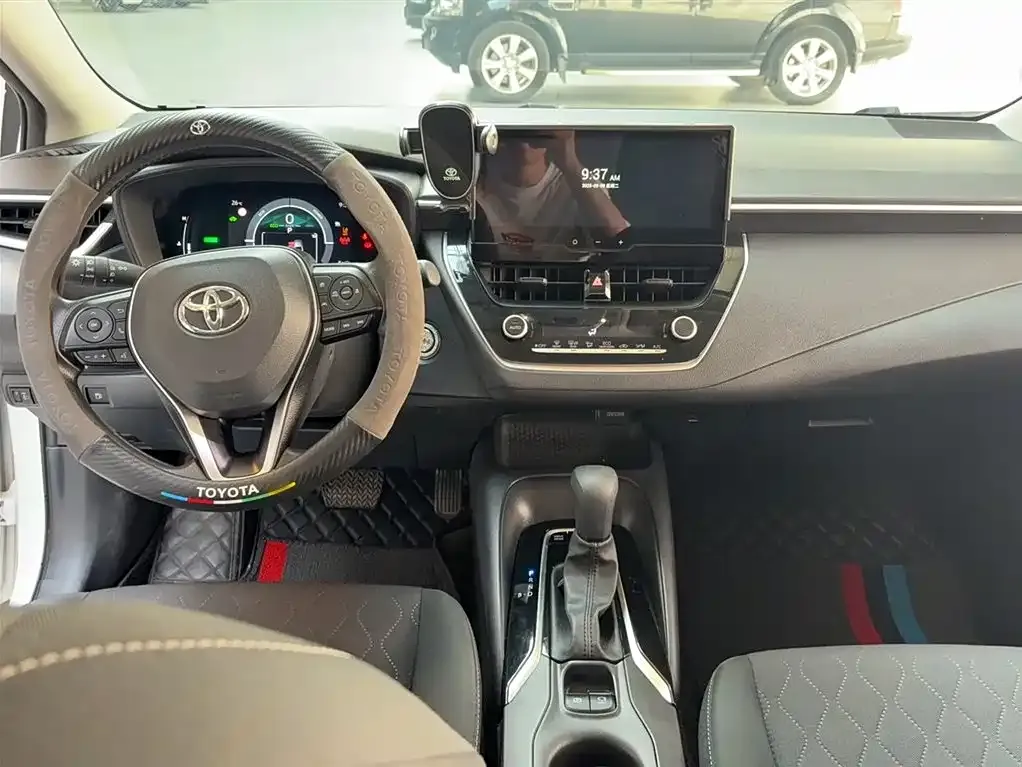 Toyota Corolla 2024 из CN, фото 10