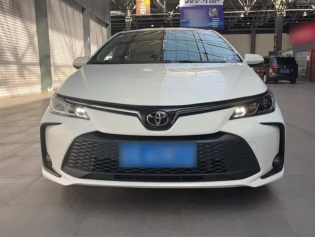 Toyota Corolla 2024 из CN, фото 3