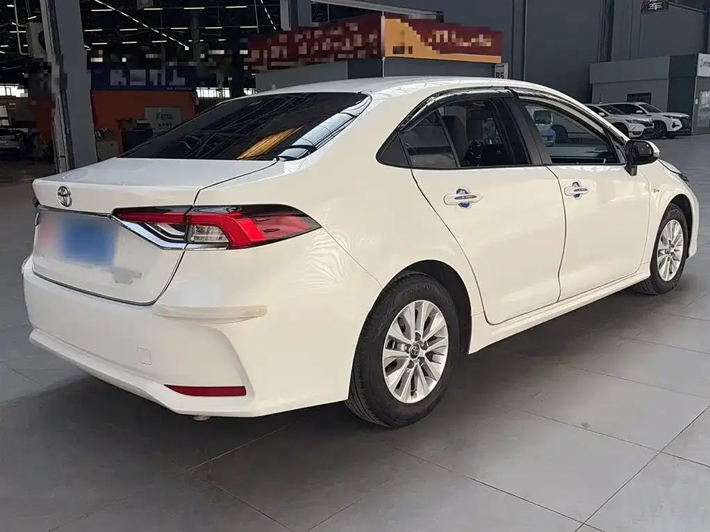 Toyota Corolla 2024 из CN, фото 5
