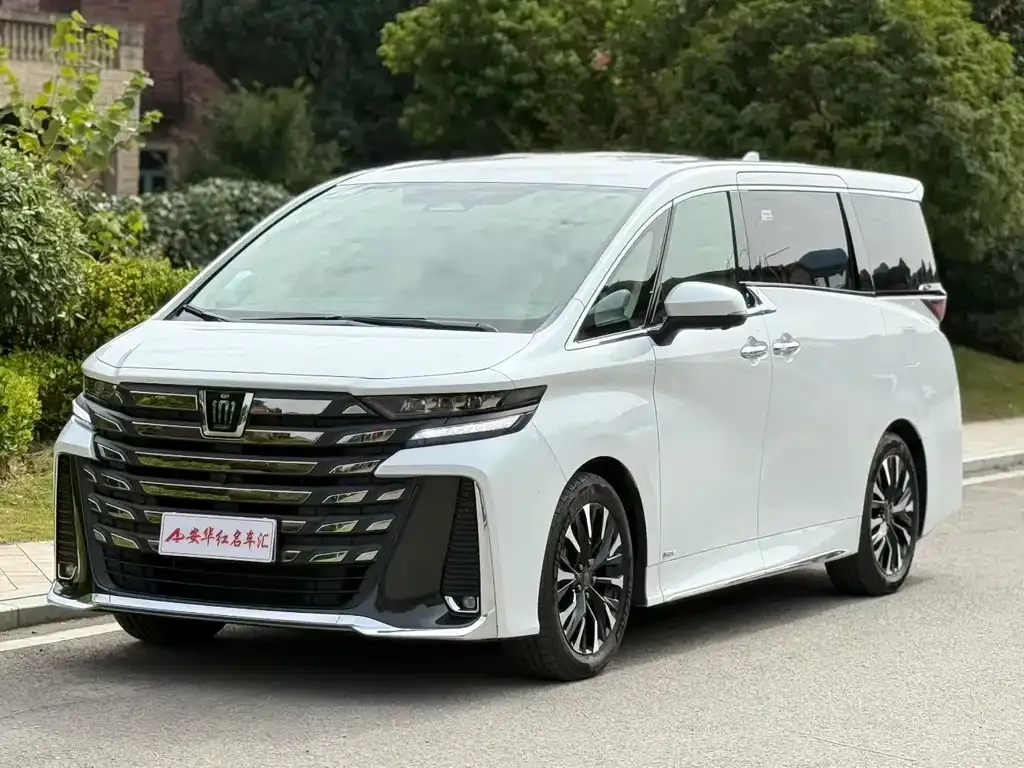 Toyota Vellfire 2025 из CN, фото 1