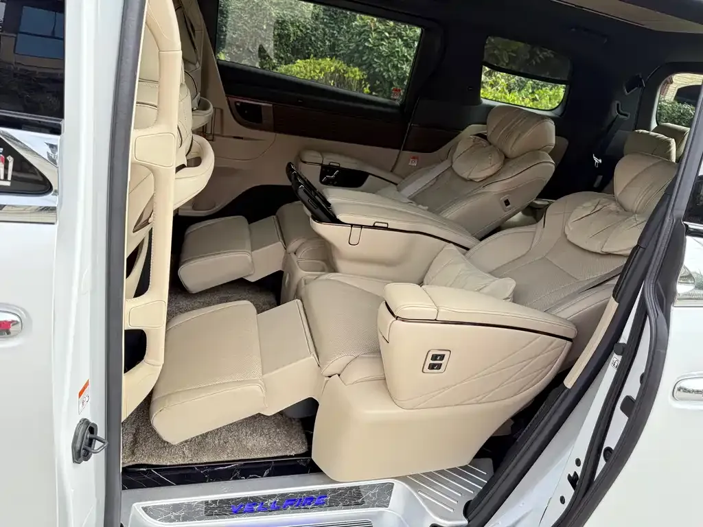 Toyota Vellfire 2025 из CN, фото 9