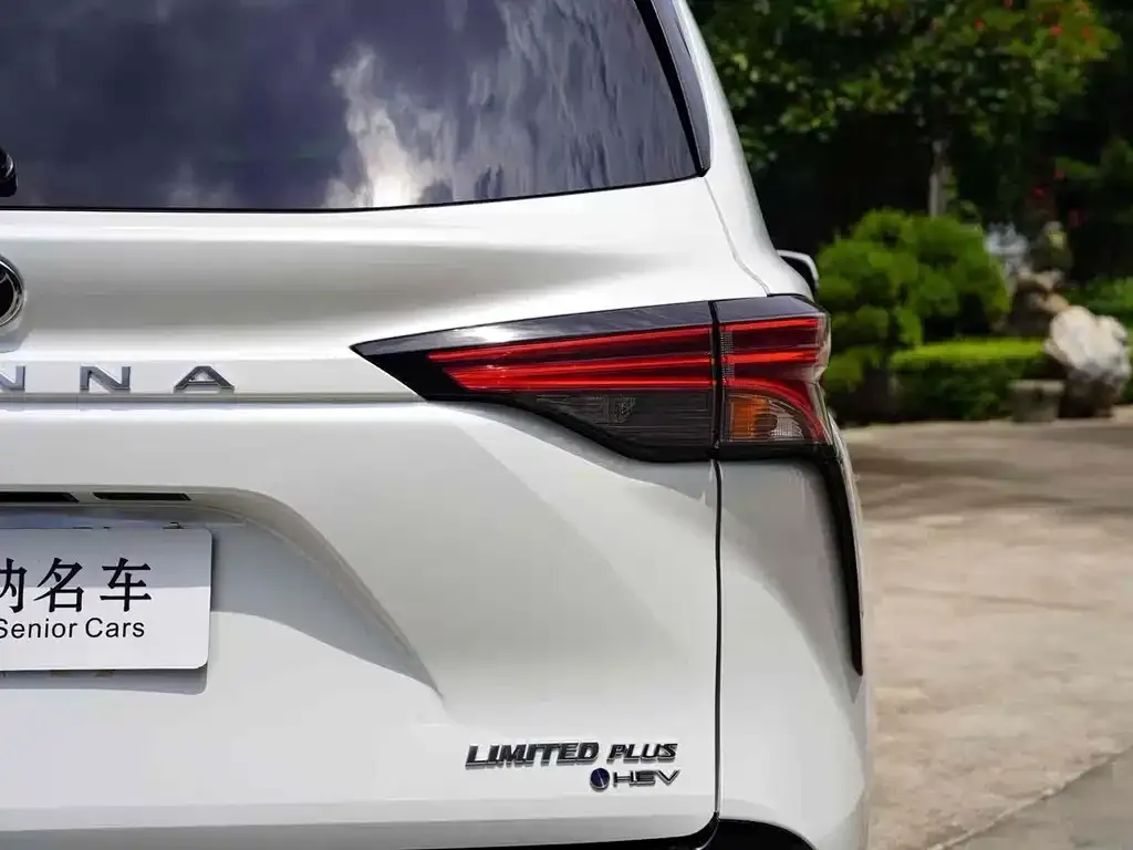 Toyota Sienna 2024 из CN, фото 7