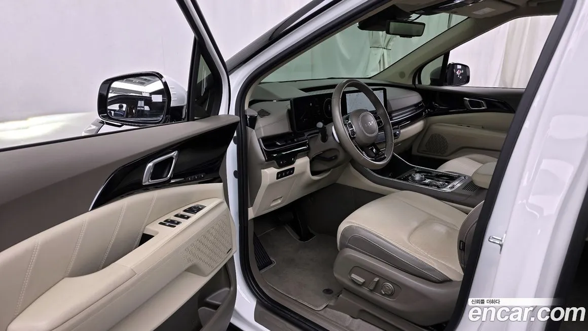 Kia Carnival — фото 10