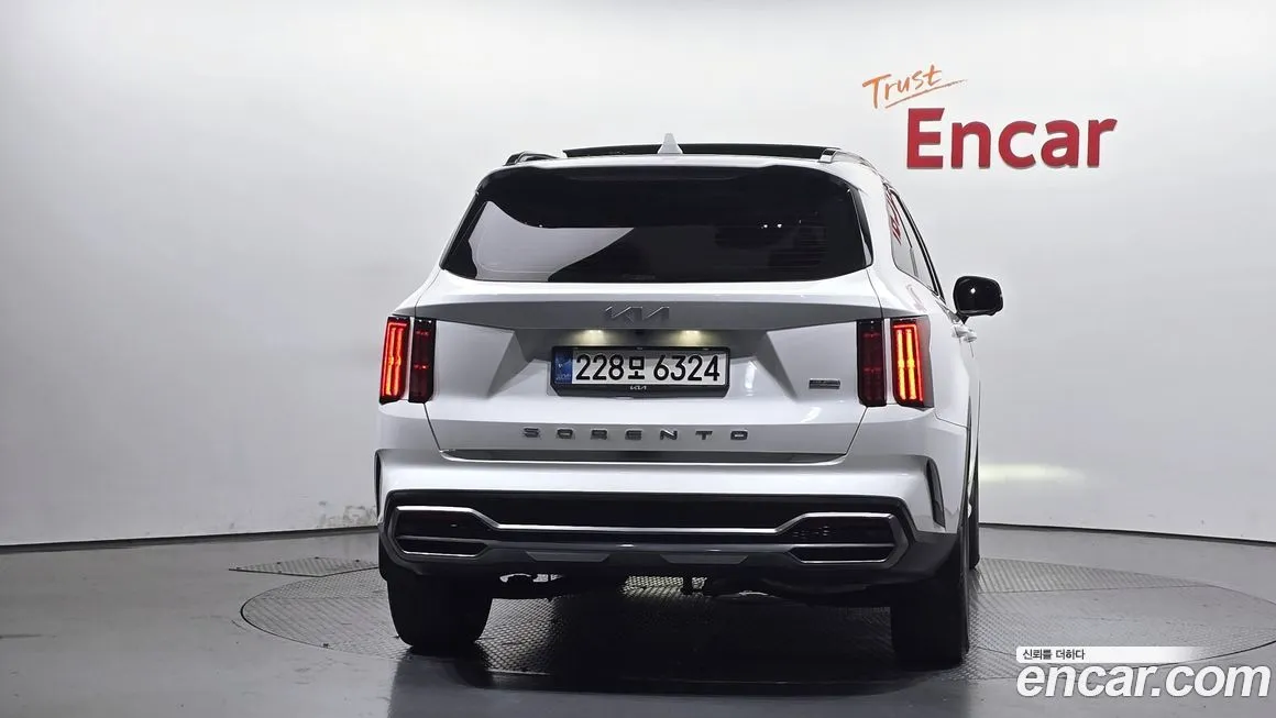 Kia Sorento — фото 4