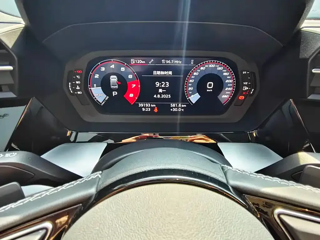 Audi A3 2023 из CN, фото 8
