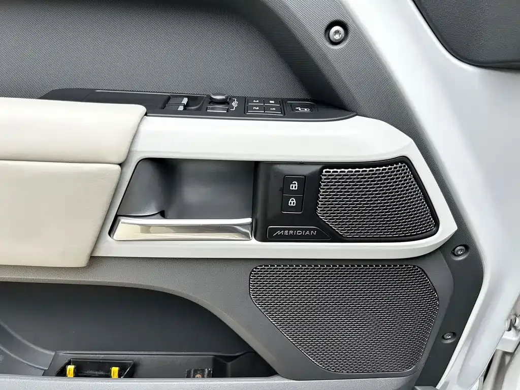 Land Rover Defender 2022 из CN, фото 5