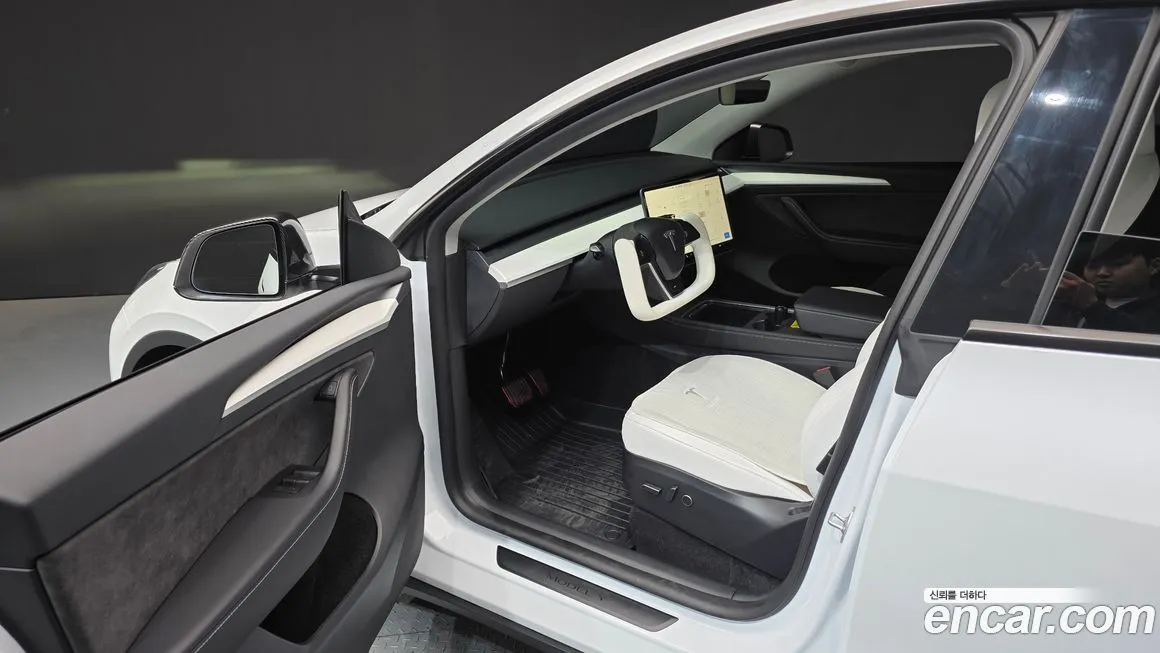 Tesla Model Y 2024 из KR, фото 10