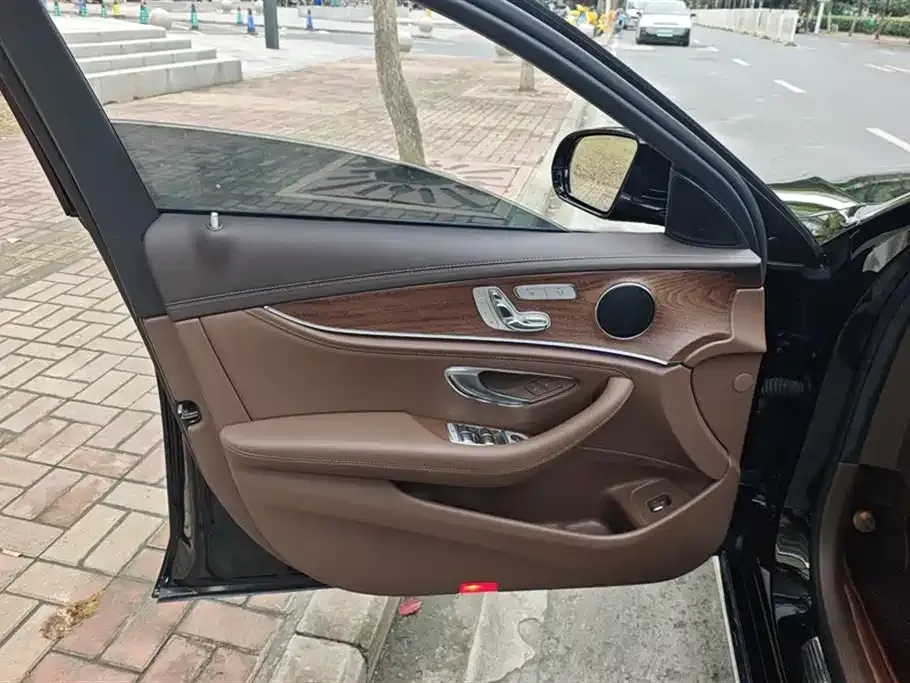 Mercedes-Benz E-Class 2023 из CN, фото 7