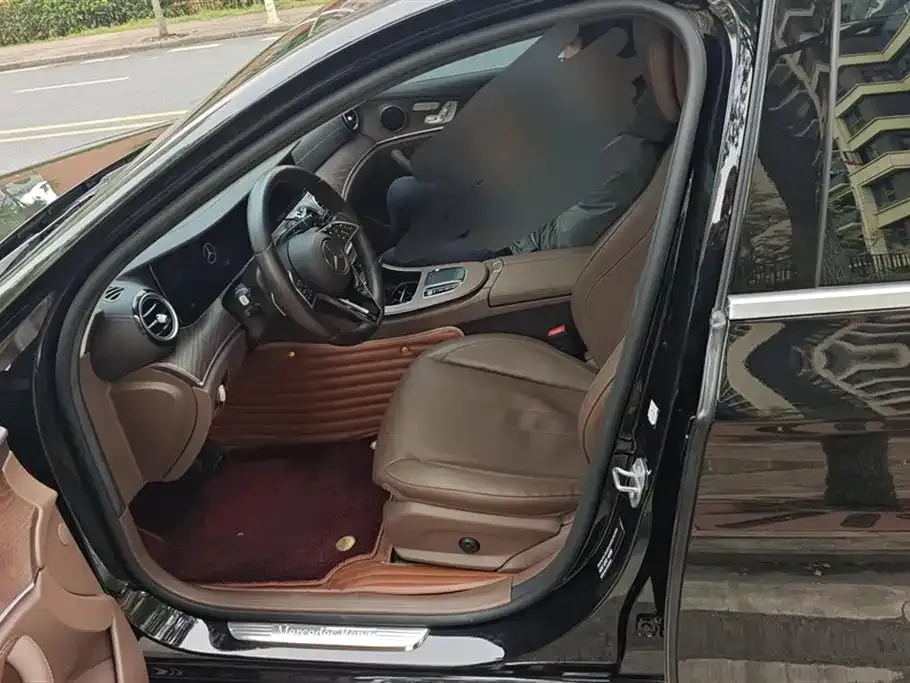 Mercedes-Benz E-Class 2023 из CN, фото 9