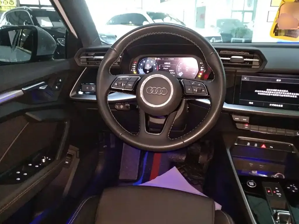 Audi A3 2023 из CN, фото 3