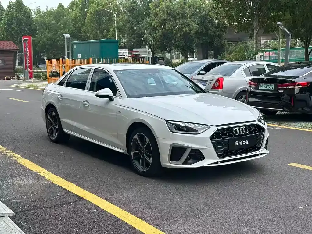 Audi A4L 2025 из CN, фото 3